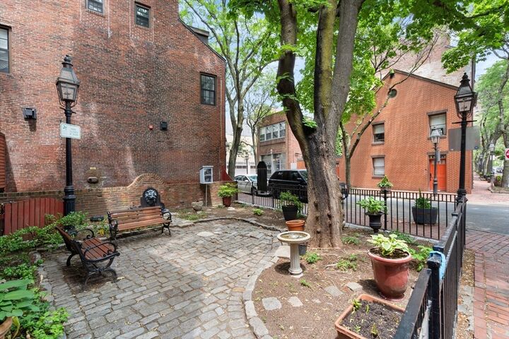 Property Photo: 31 Melrose St 28 MA 02116