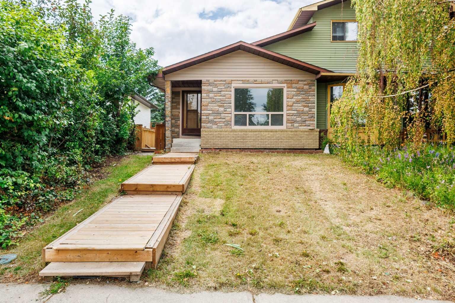 Property Photo:  13 Bernard Drive NW  AB T3K 2B4 