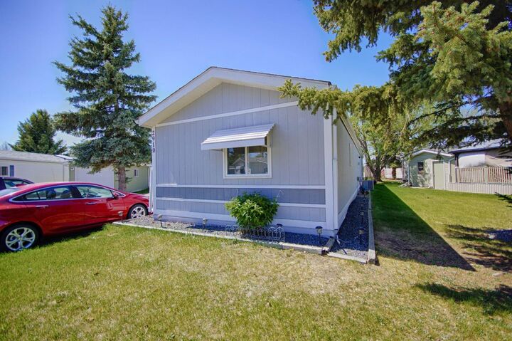 Property Photo: 2910 29 Street S AB T1K 6S8