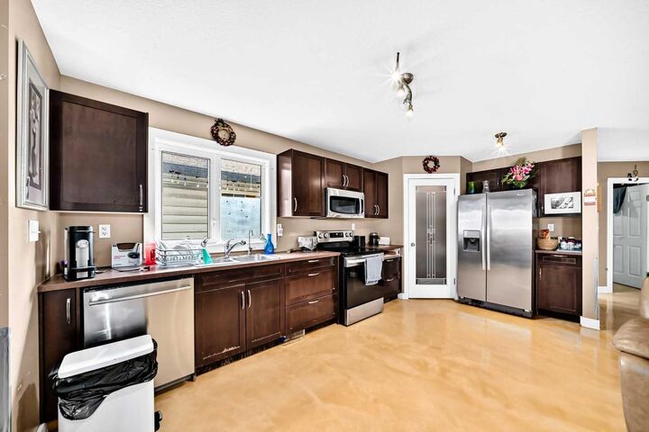 Property Photo: 7616 23 Street SE AB T2C 0Y1