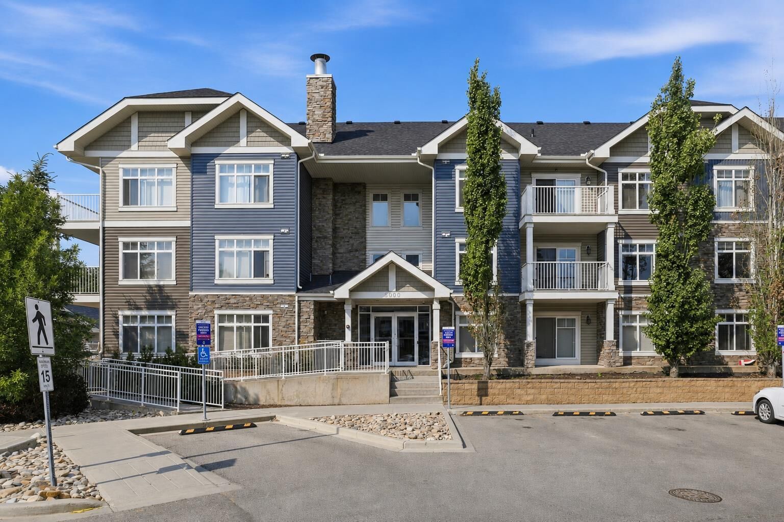 Property Photo: 155 Skyview Ranch Way NE 5105 AB T3N 0L5
