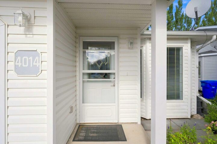 Property Photo: 4014 Shannon Drive AB T4H 1V9
