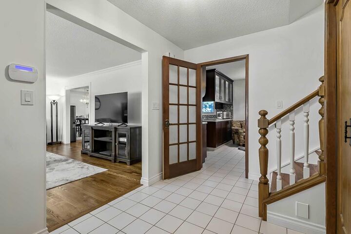 Property Photo: 544 Willingdon Boulevard SE AB T2J 2A9