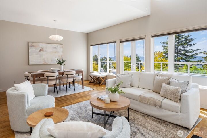 Property Photo: 101 NW 58th Street 12 WA 98107