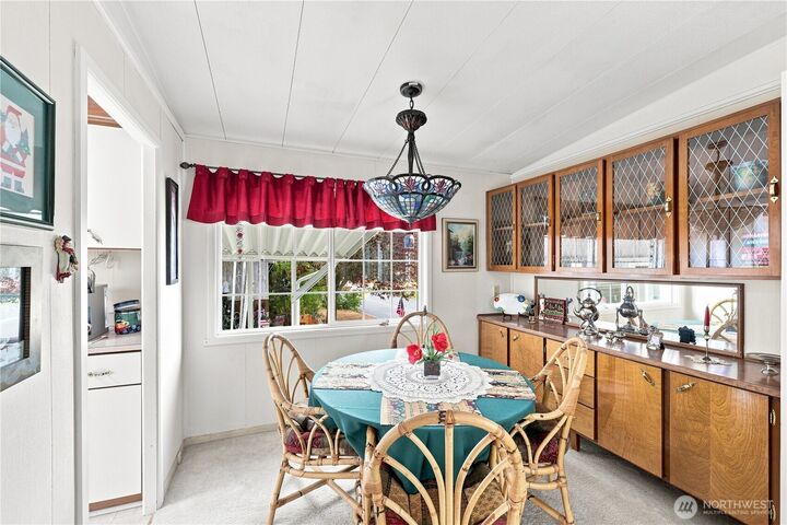 Property Photo:  18425 NE 95th Street 176  WA 98052 