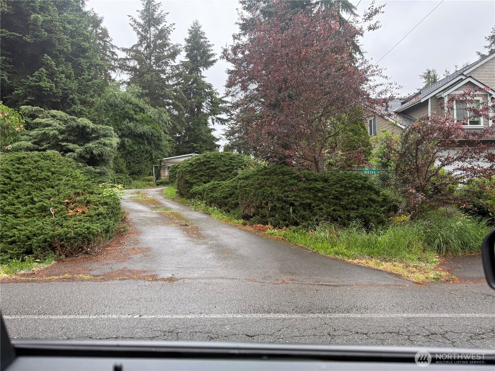 Property Photo:  20104  75th Avenue NE  WA 98028 