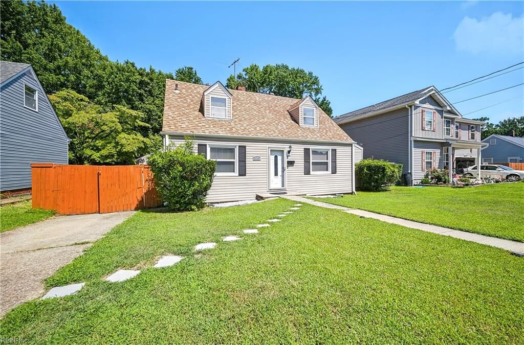 Property Photo:  8046 E Glen Road Rd  VA 23505 
