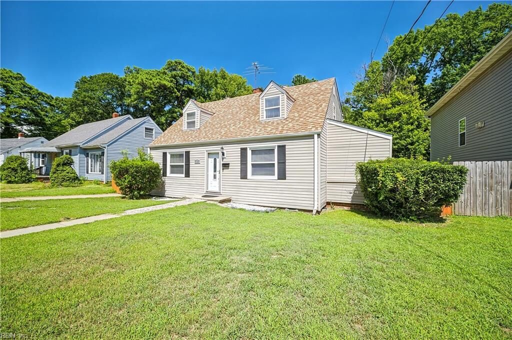 Property Photo:  8046 E Glen Rd  VA 23505 