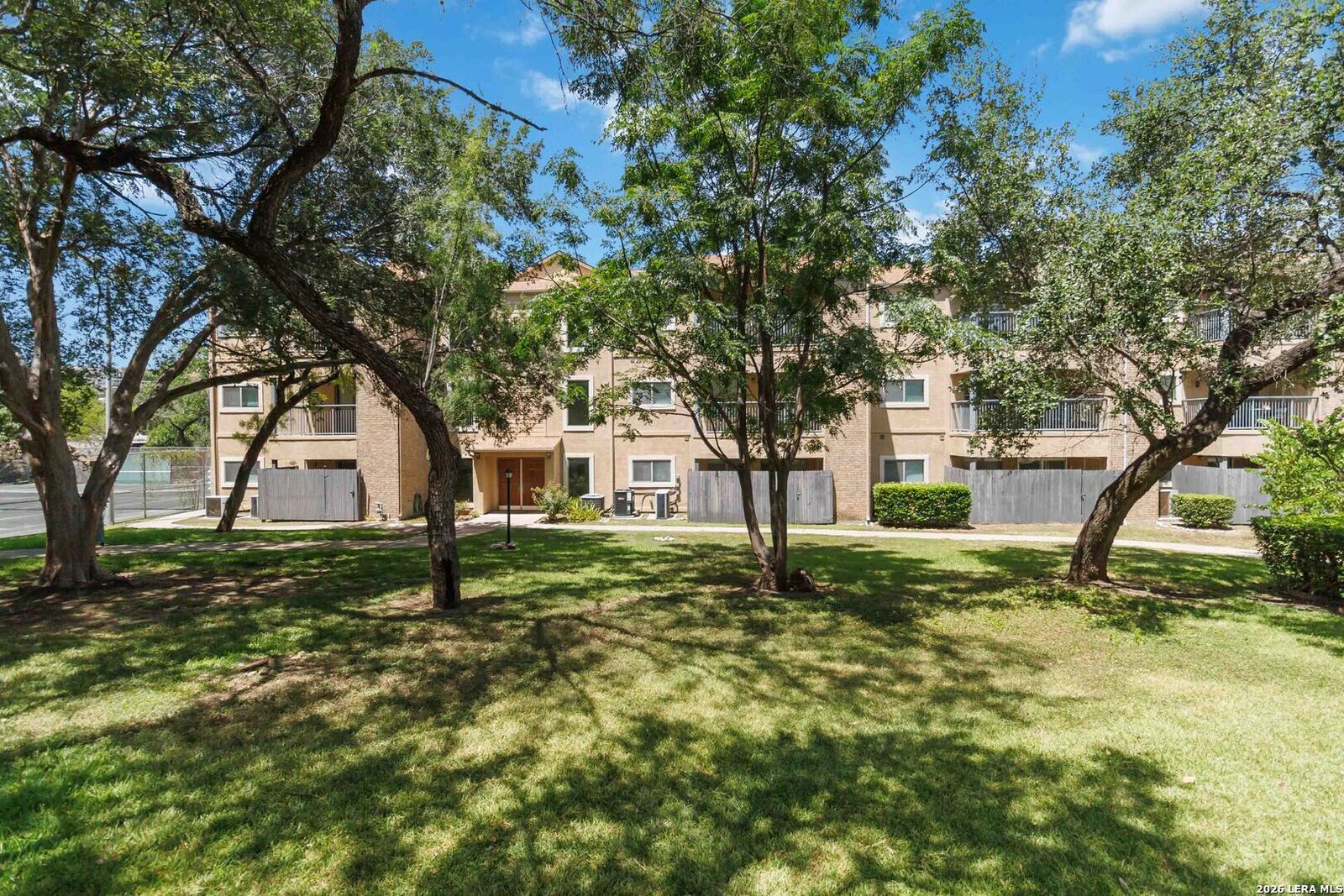 Property Photo:  4111 Medical Dr B104  TX 78229 
