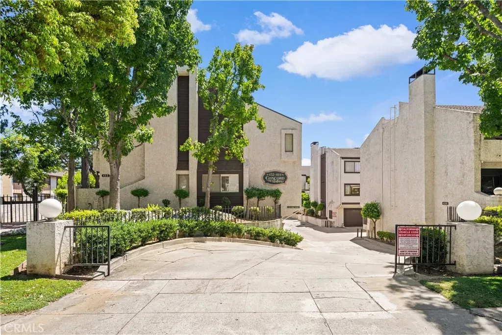 Property Photo:  454 West Huntington Drive D  CA 91007 