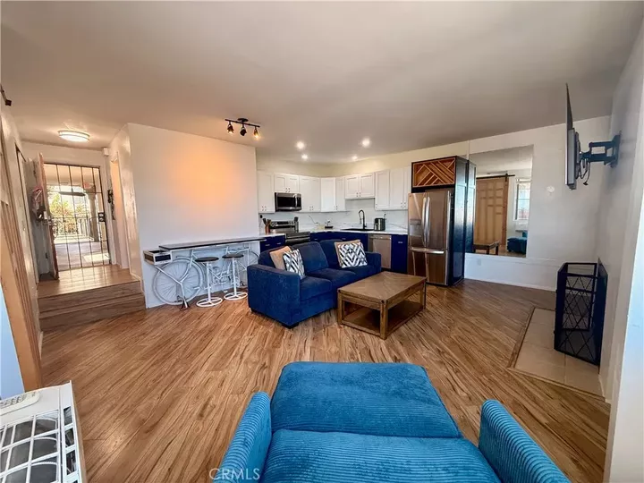 Property Photo: 2575 E 19th CA 90755