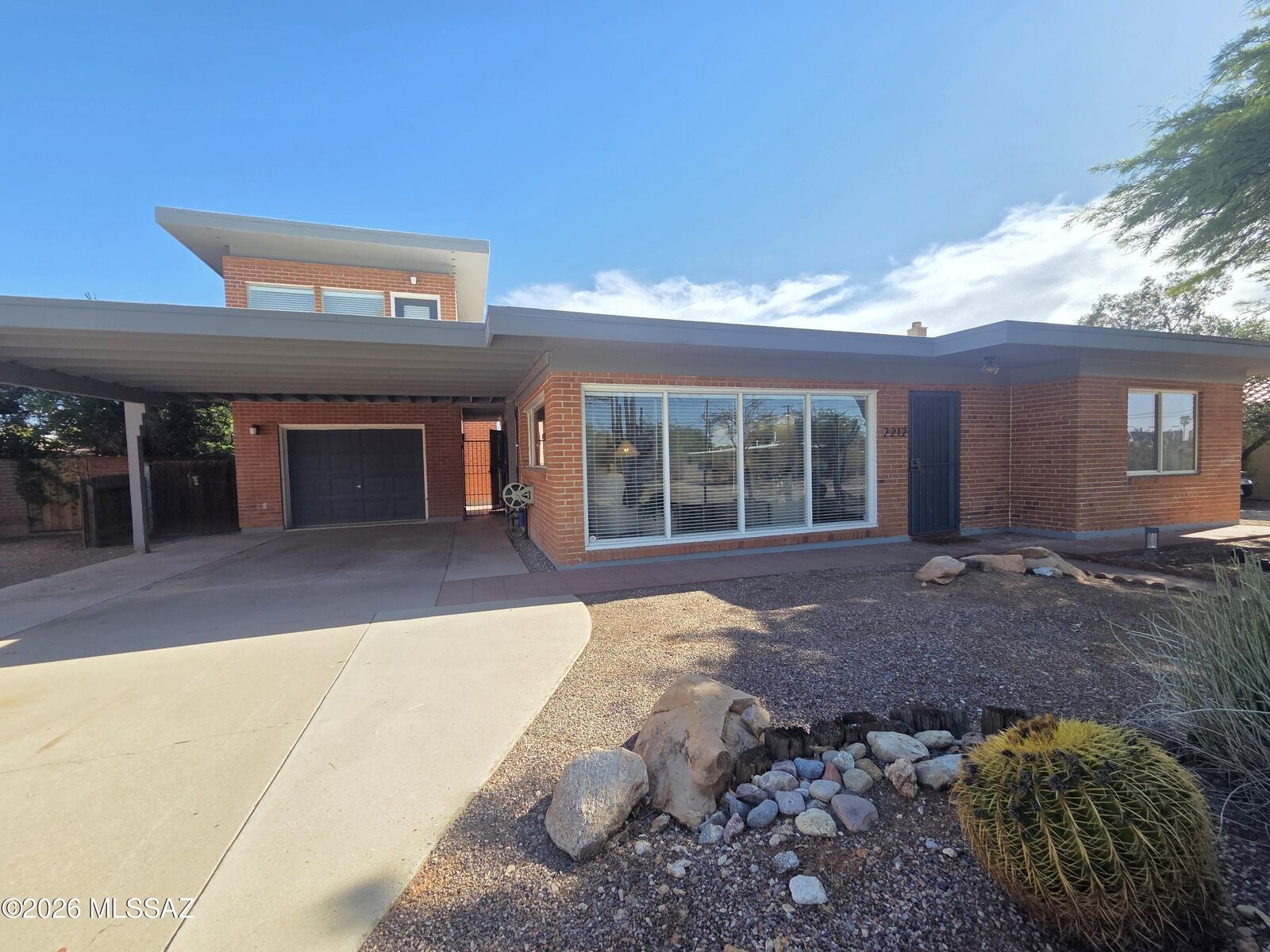 Property Photo: 2212 E 9th Street AZ 85719