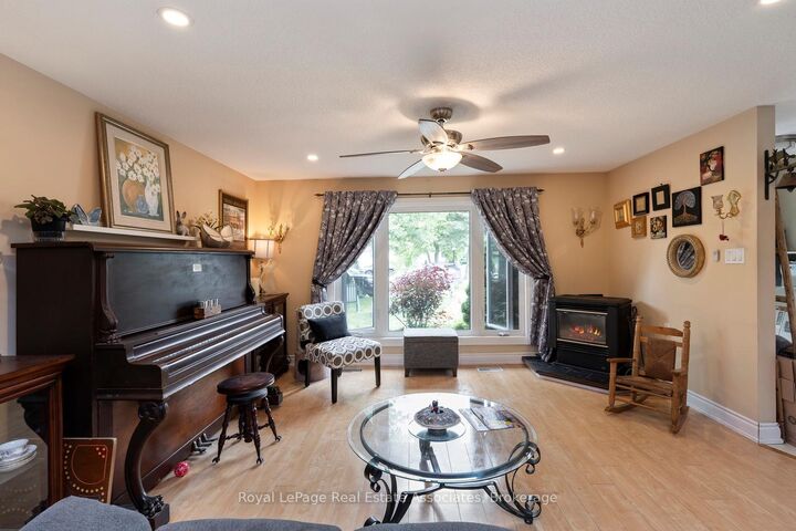 Property Photo: 11 Tamarack Court ON L0G 1W0