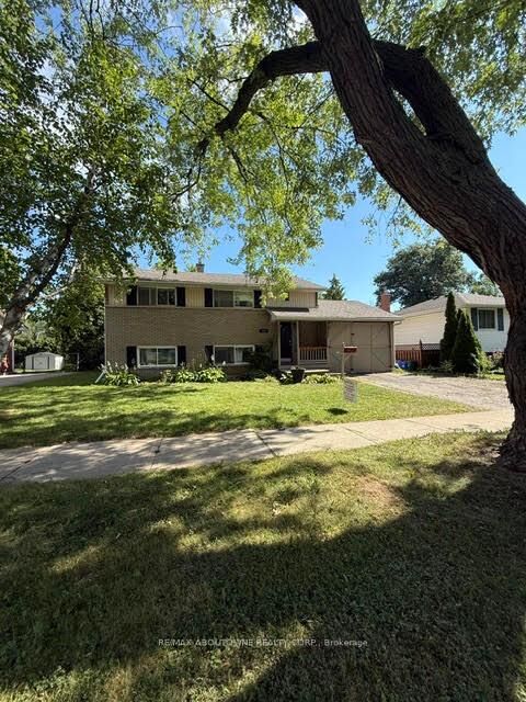 Property Photo:  283 Kenwood Avenue  ON L7L 4L9 