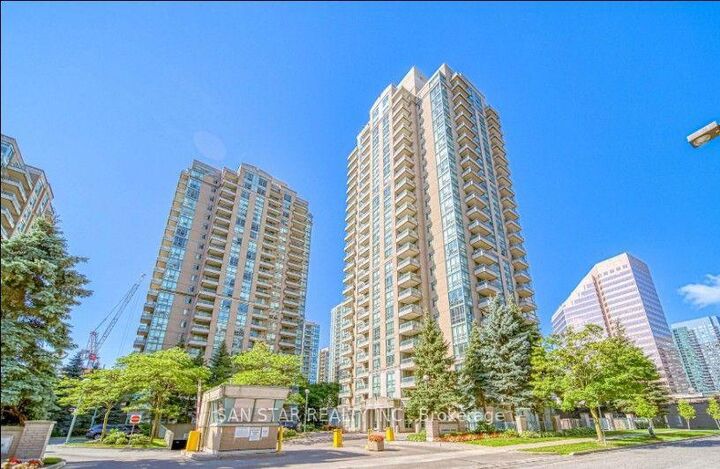 Property Photo: 1 Pemberton Avenue 2706 ON M2M 4L9