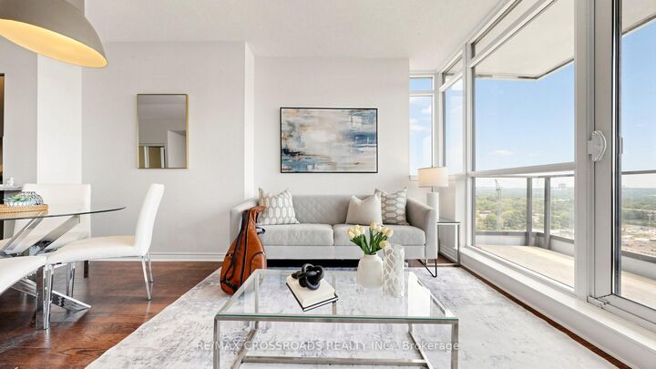Property Photo: 2885 Bayview Avenue 1401 ON M2K 0A3