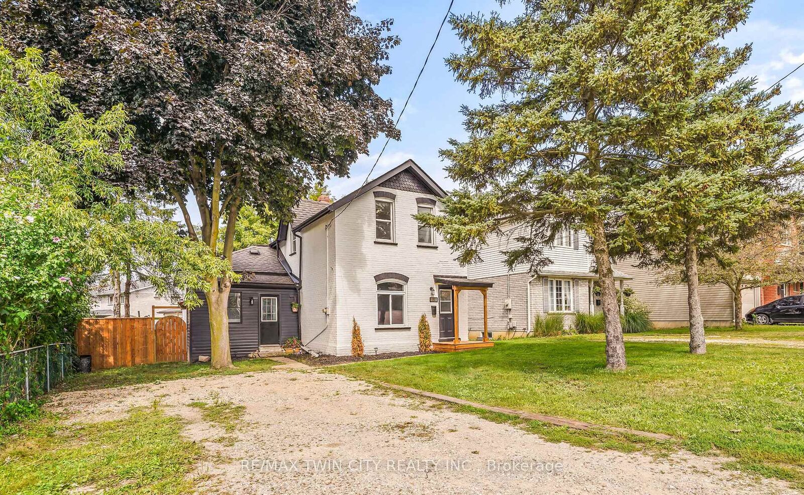 Property Photo:  150 Stanley Street  ON N3S 6N3 
