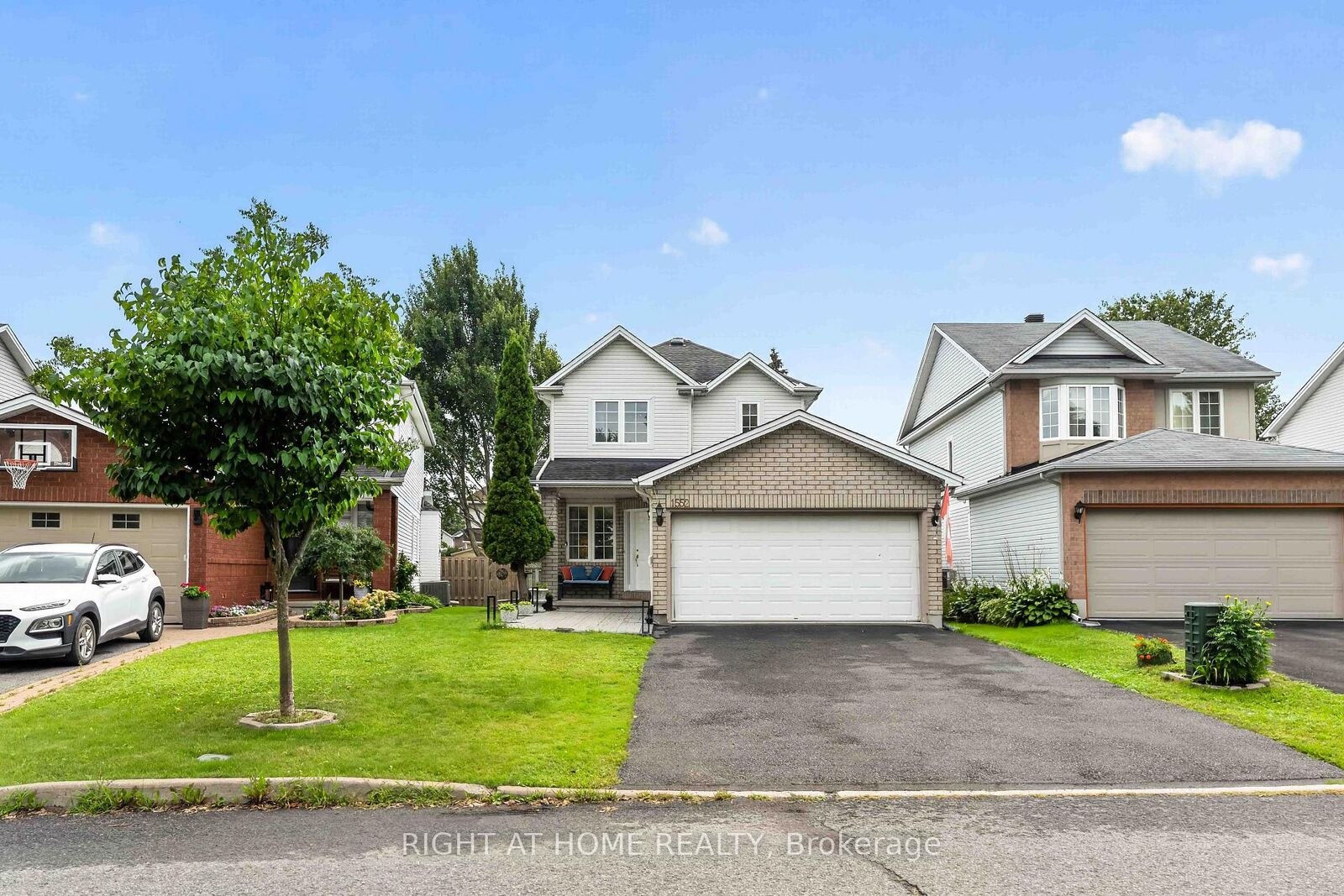 Property Photo: 1552 Stojko Street ON K4A 4A1