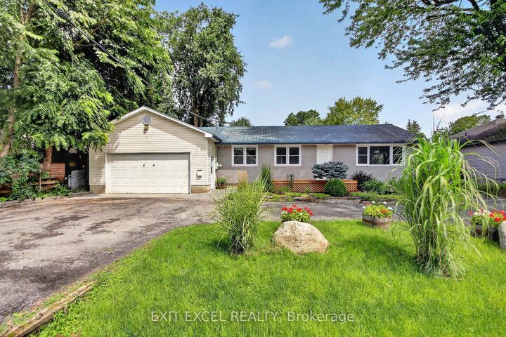 Property Photo:  44 Colonel Murray Street  ON K0A 2Z0 