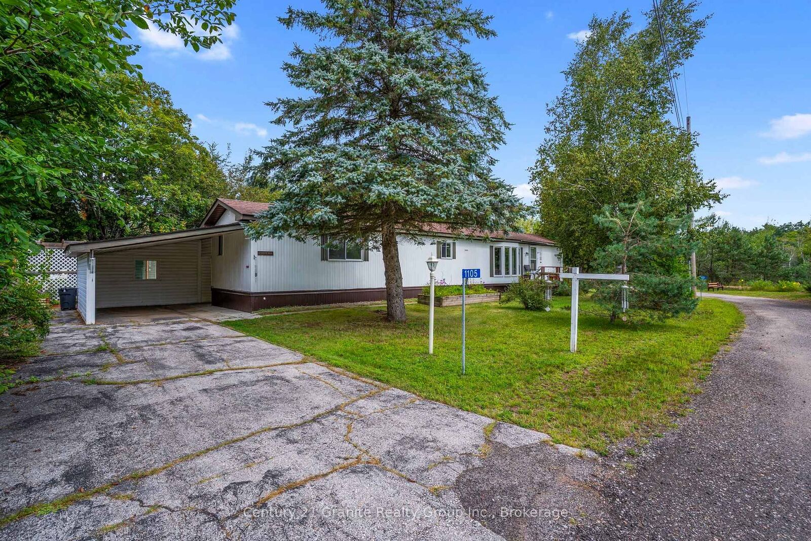 Property Photo:  1105 Eighth Lane  ON K0M 2K0 