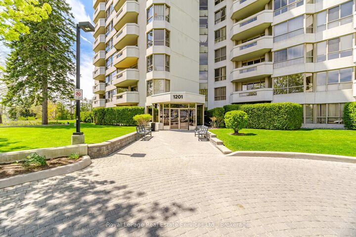 Property Photo: 1201 North Shore Boulevard E 1001 ON L7S 1Z5