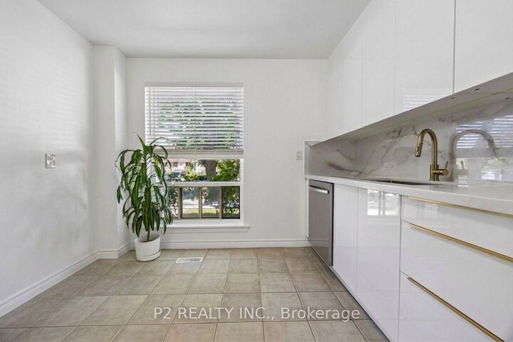 Property Photo:  22-25 Gosford Blvd. Boulevard N  ON M3N 2G7 