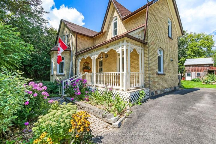 Property Photo:  166 Dundas Street W  ON N0M 2M0 