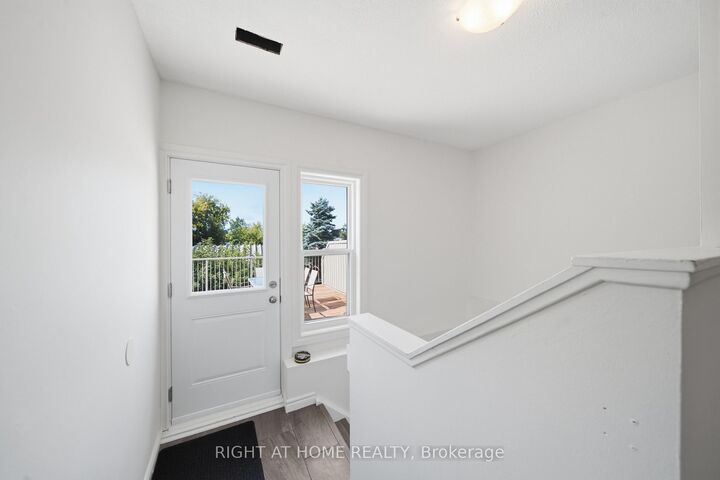 Property Photo:  65 Glamis Road 19  ON N1R 6W4 