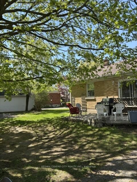 Property Photo: 28 Dieppe Drive ON N5R 4G7