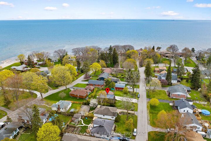 Property Photo:  17 Walnut Street  ON L3K 2T7 