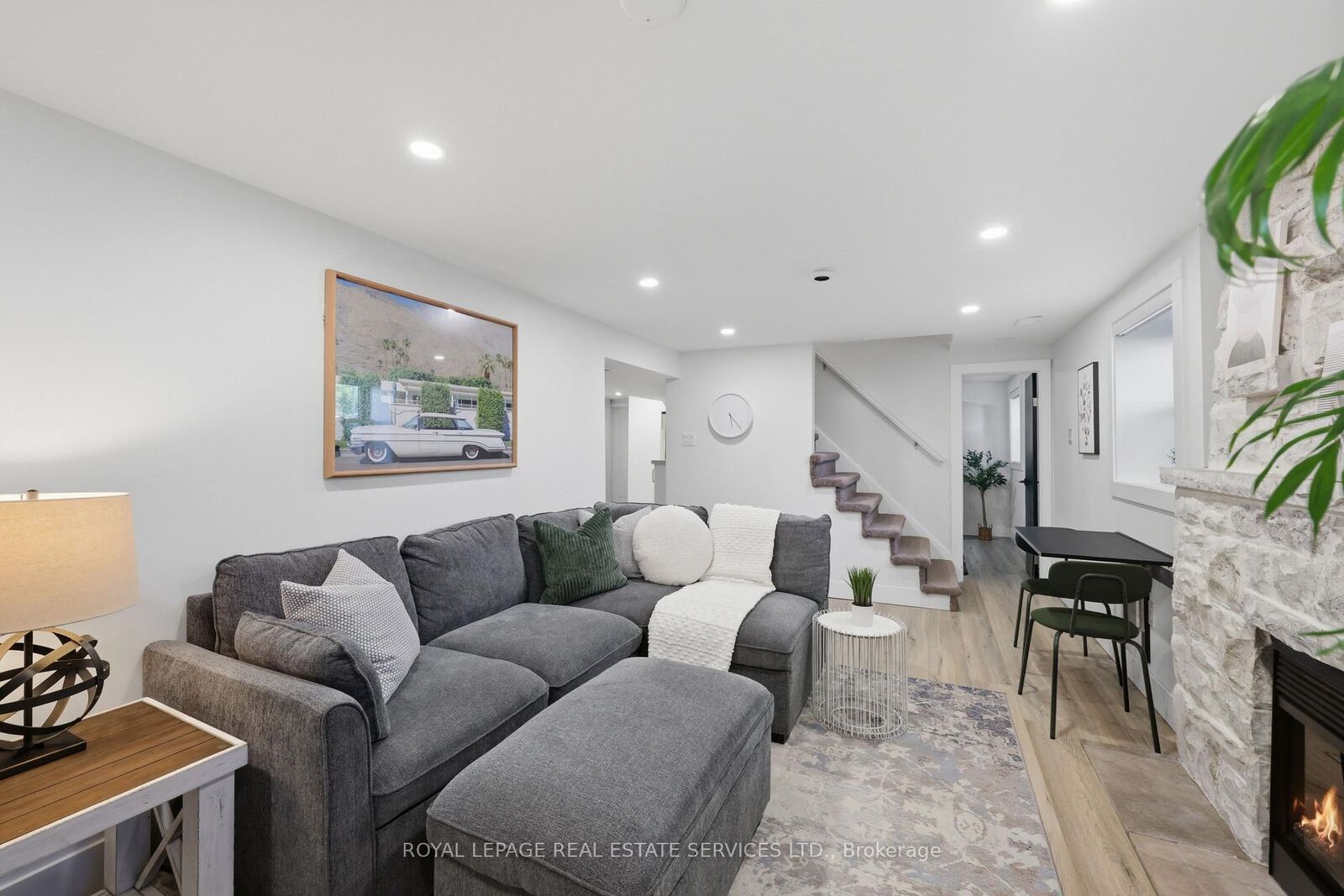 Property Photo: 8 Briscoe Street W ON N6J 1L8