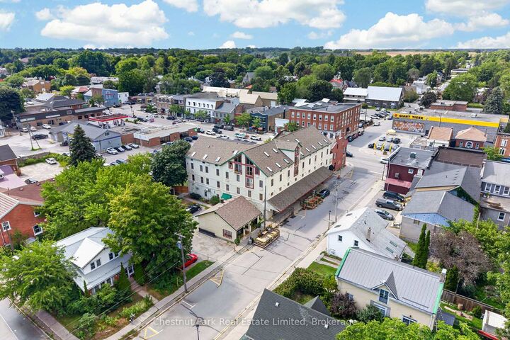 172 Main Street 403 — photo 1
