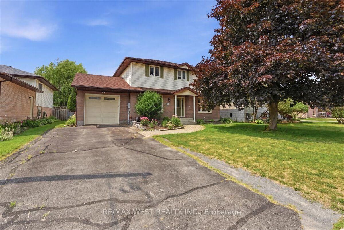 Property Photo: 12 Dunnett Drive ON L4N 0H9