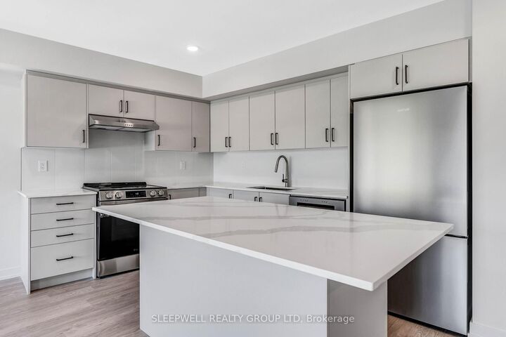 Property Photo:  152 Springhurst Avenue 5  ON K1S 0E5 