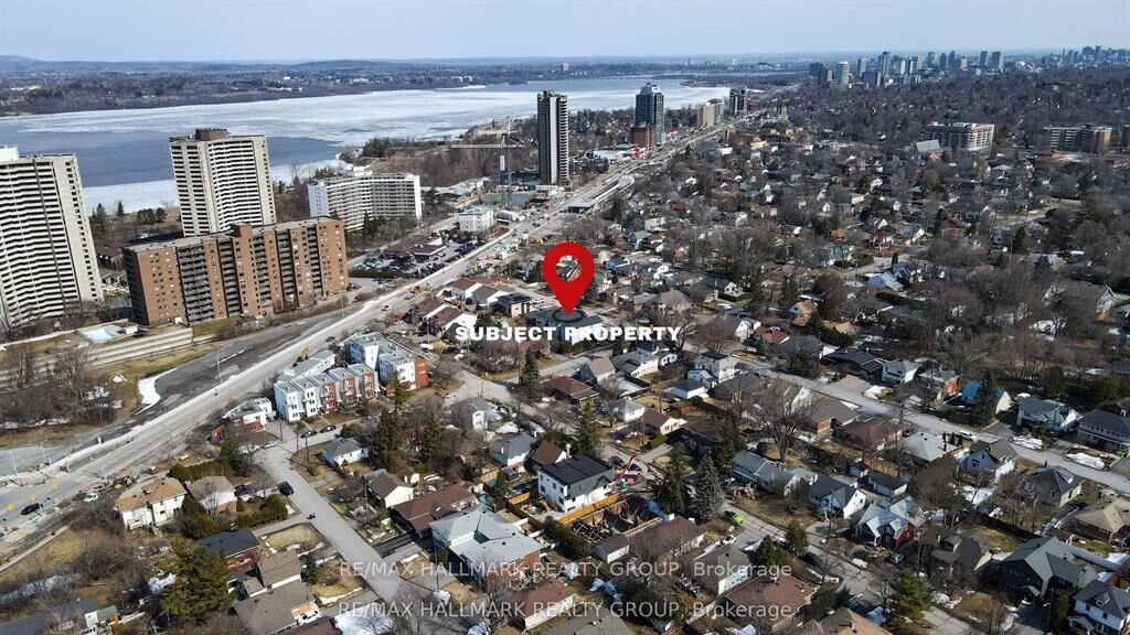 Property Photo:  250 Richardson Avenue  ON K2B 5G6 