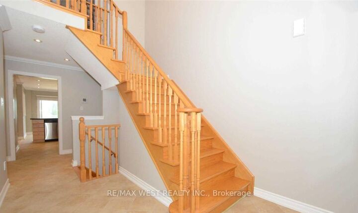 Property Photo:  49 Bestview Crescent  ON L6A 3S8 