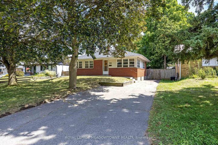 Property Photo:  316 Westcott Road  ON L7J 1R3 