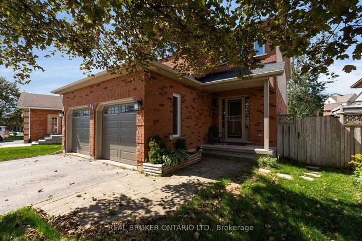 Property Photo: 64 Vanessa Drive ON L3V 7X1