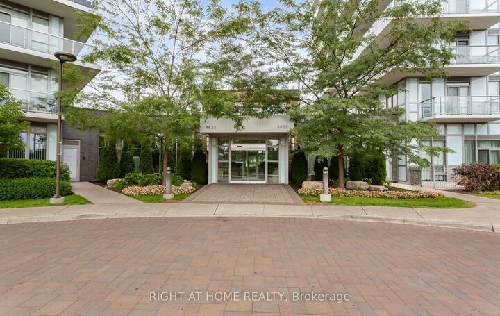 Property Photo:  4655 Glen Erin Drive 1604  ON L5M 0Z1 