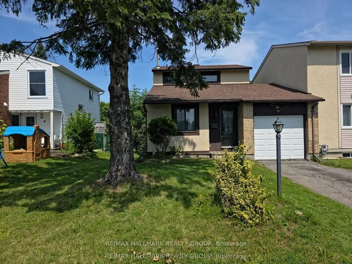 16 Tedwyn Drive — photo 1