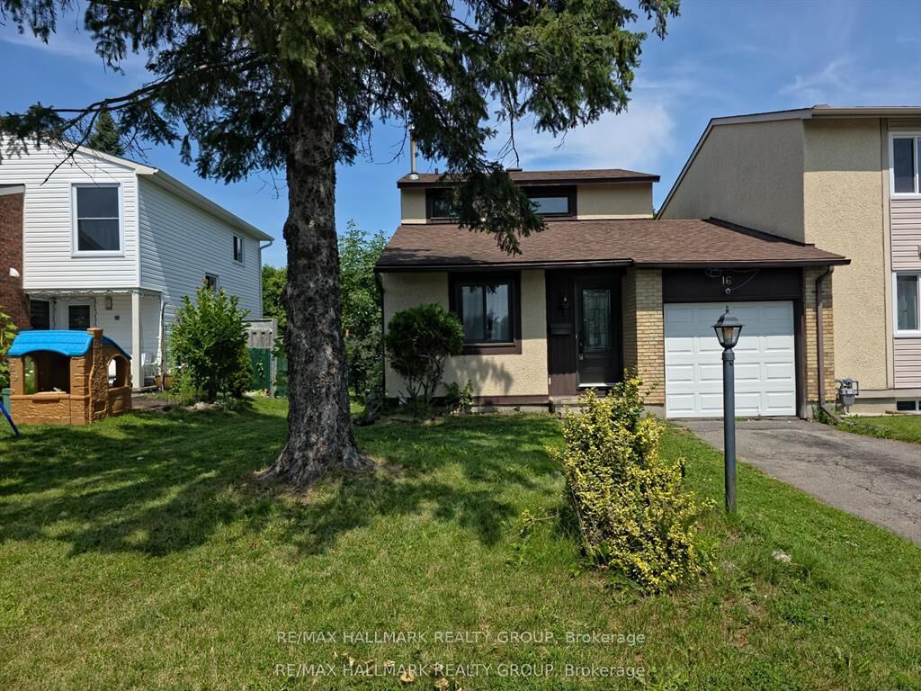 Photo de la propriété:  16 Tedwyn Drive  ON K2J 1T8 
