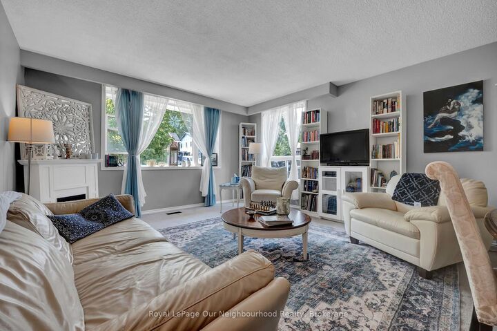66 Wellington Street — photo 1