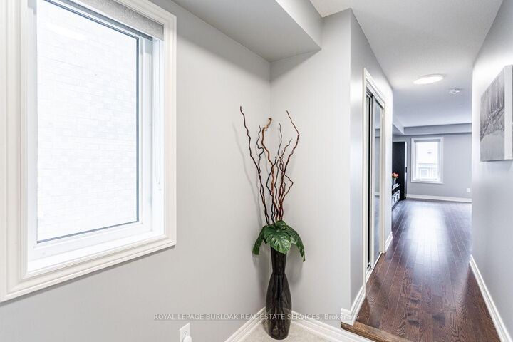 Property Photo: 3956 Tufgar Crescent ON L7M 1P8