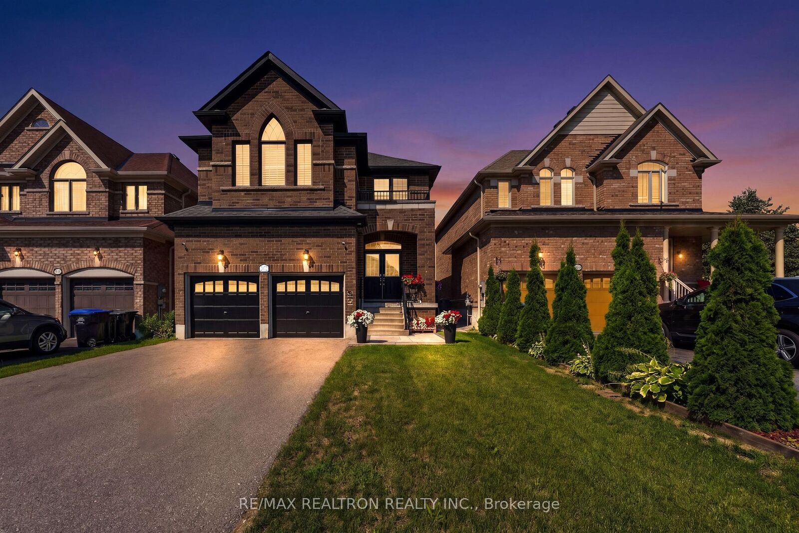 Property Photo:  2072 Allison Street  ON L9S 0K7 