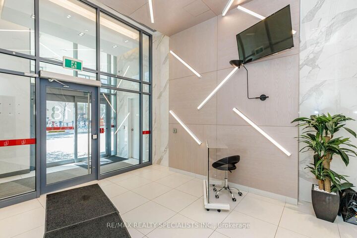 Property Photo: 181 Huron Street 604 ON M5T 0C1