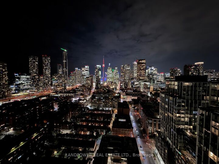 Property Photo: 135 Lower Sherbourne Street 2832 W ON M5A 1Y4