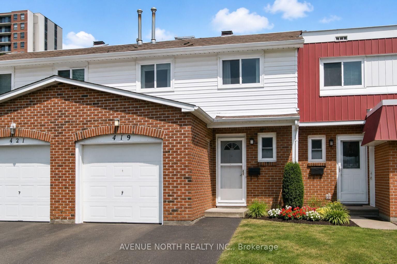 Property Photo:  419 Armonia Private 40  ON K1K 3Y2 