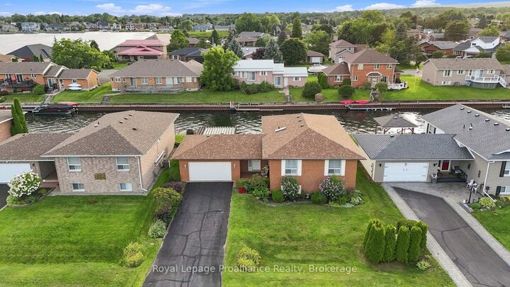 Property Photo: 5 Wendy's Lane ON K0K 1H0