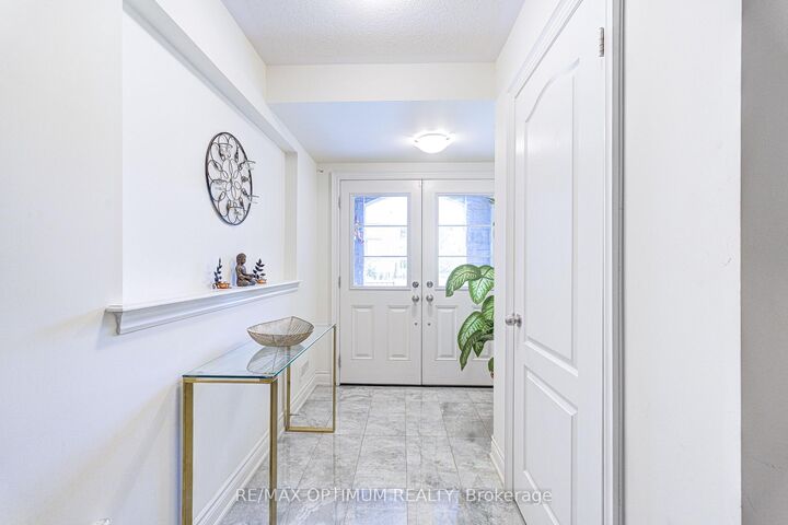 Property Photo: 8583 Financial Drive ON L6Y 6C4