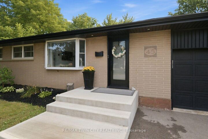 45 Wayne Drive — photo 1